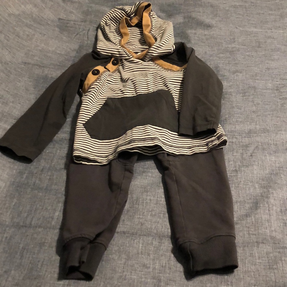 Tommy Bahama Hooded Knit Set